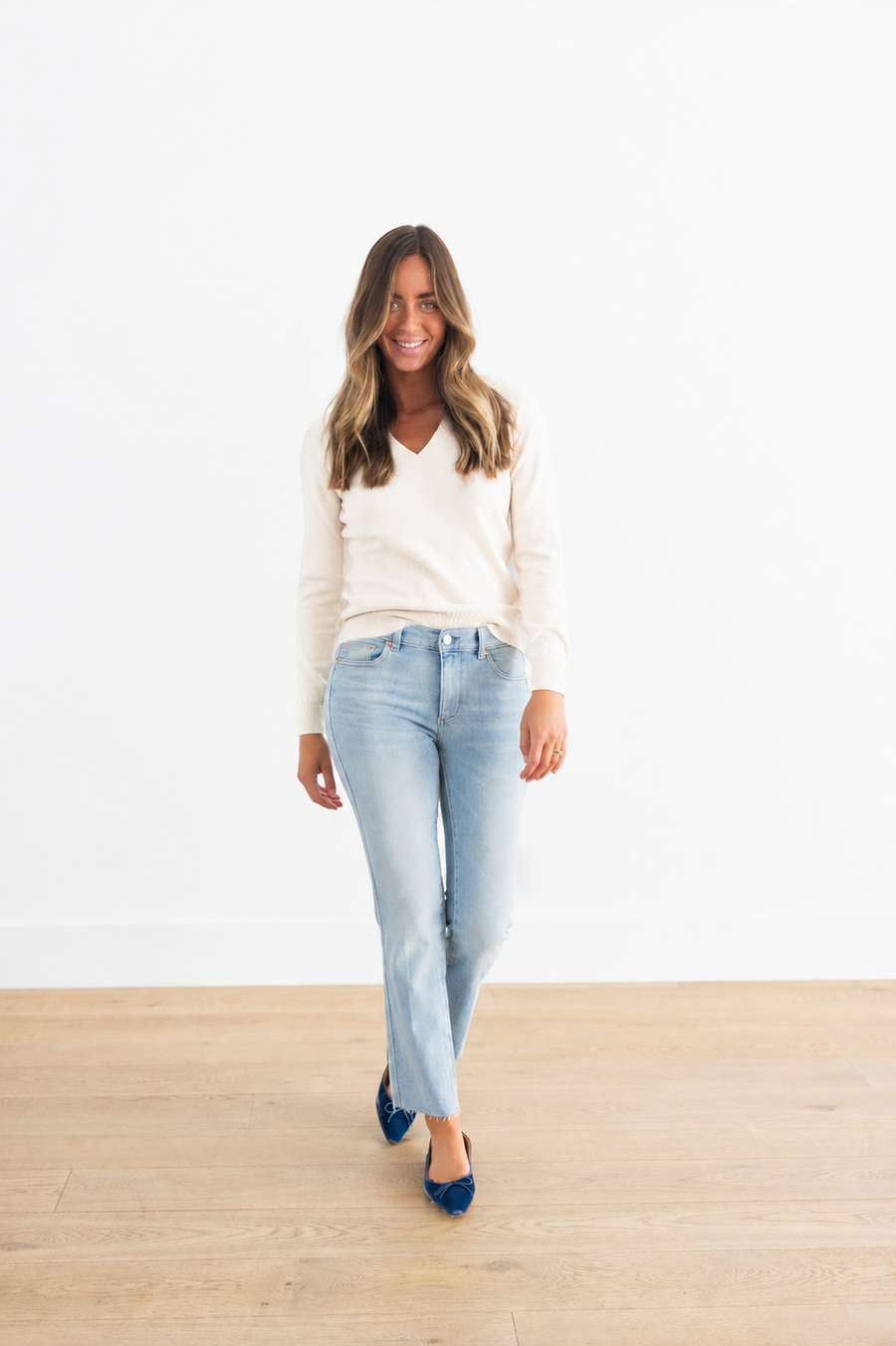 DF CASHMERE LONG SLEEVE V-NECK PULLOVER SWEATER- ICE WHITE