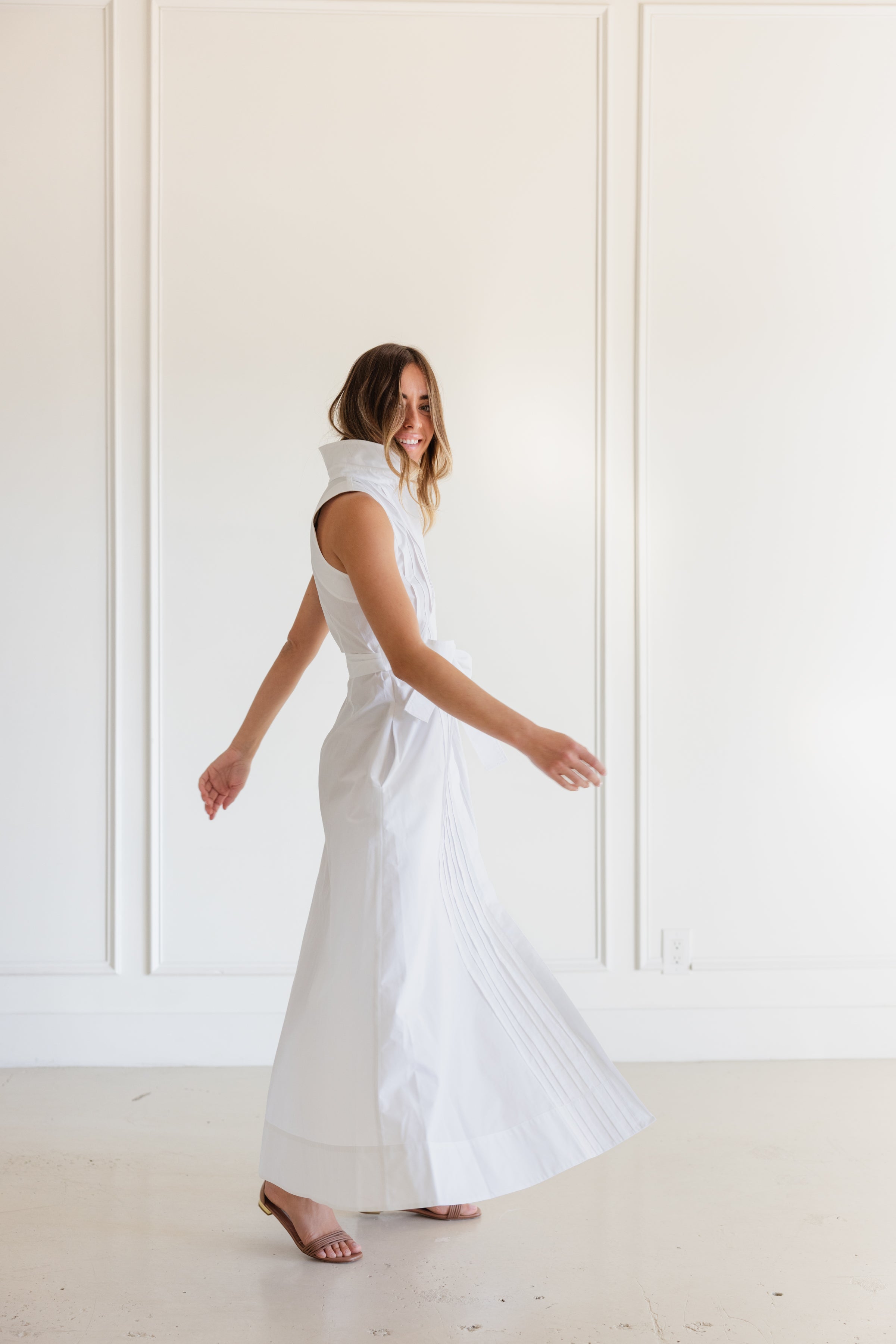 P.A.R.O.S.H. CANOYX FABULOUS SLEEVELESS DRESS - WHITE