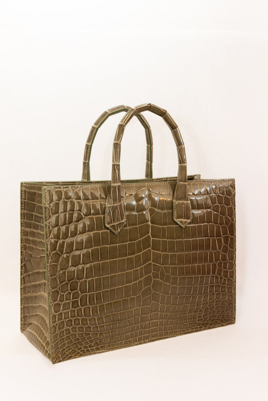 SCOTSTYLE GLAZED MEDIUM TOTE IN CROC - SAGE