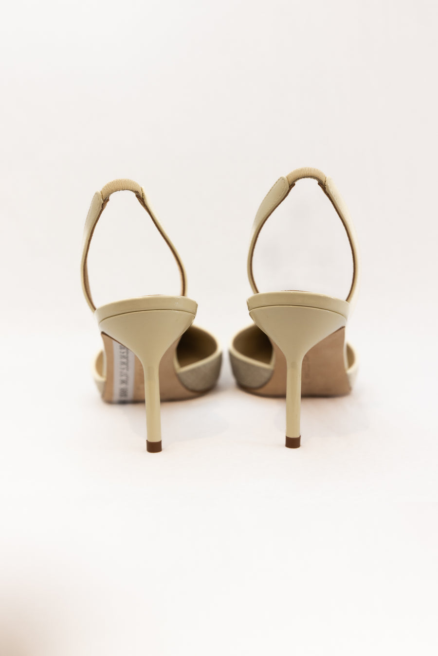 MANOLO BLAHNIK CAPSLI SLINGBACK - DARK CREAM / WOVEN