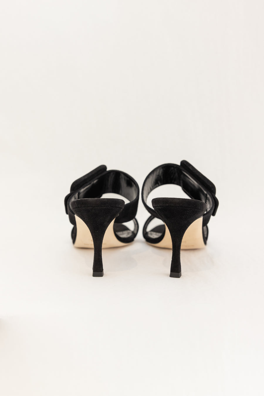 MANOLO BLAHNIK GABLE SUEDE OPEN TOE MULES - BLACK