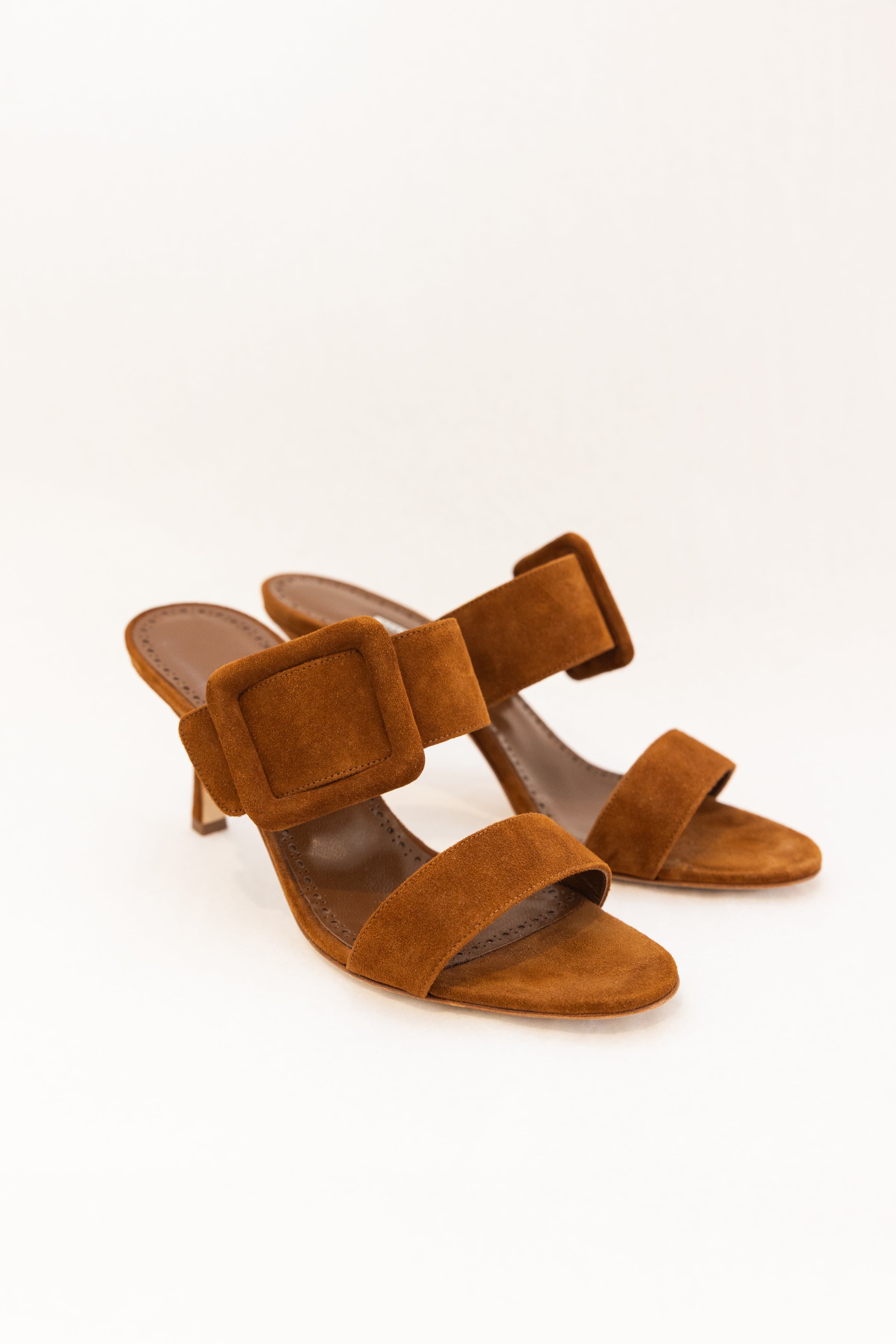 MANOLO BLAHNIK  GABLE SUEDE OPEN TOE MULES - MEDIUM BROWN