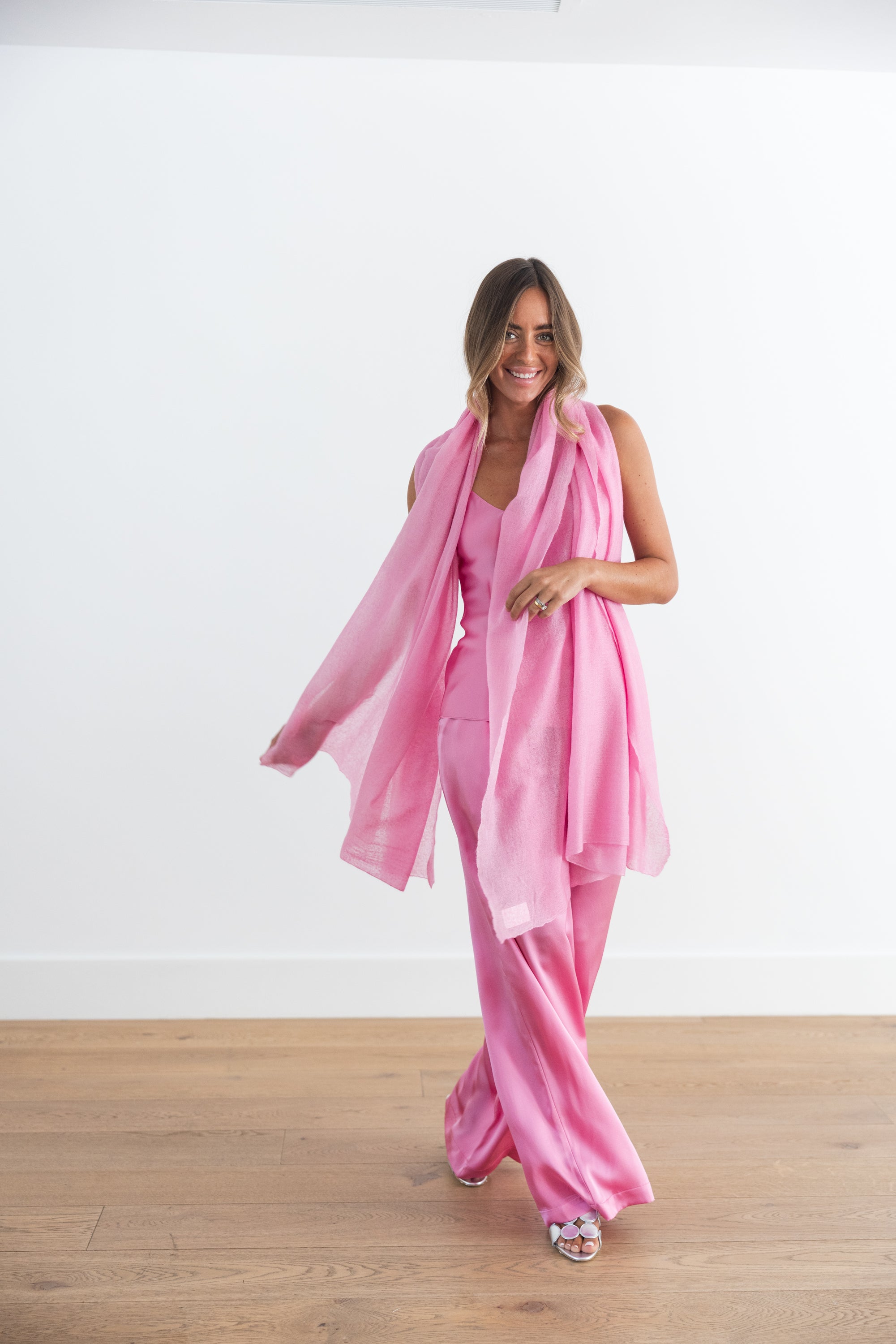 DF SHEER SUPERFINE CASHMERE SCARF - BON BON PINK