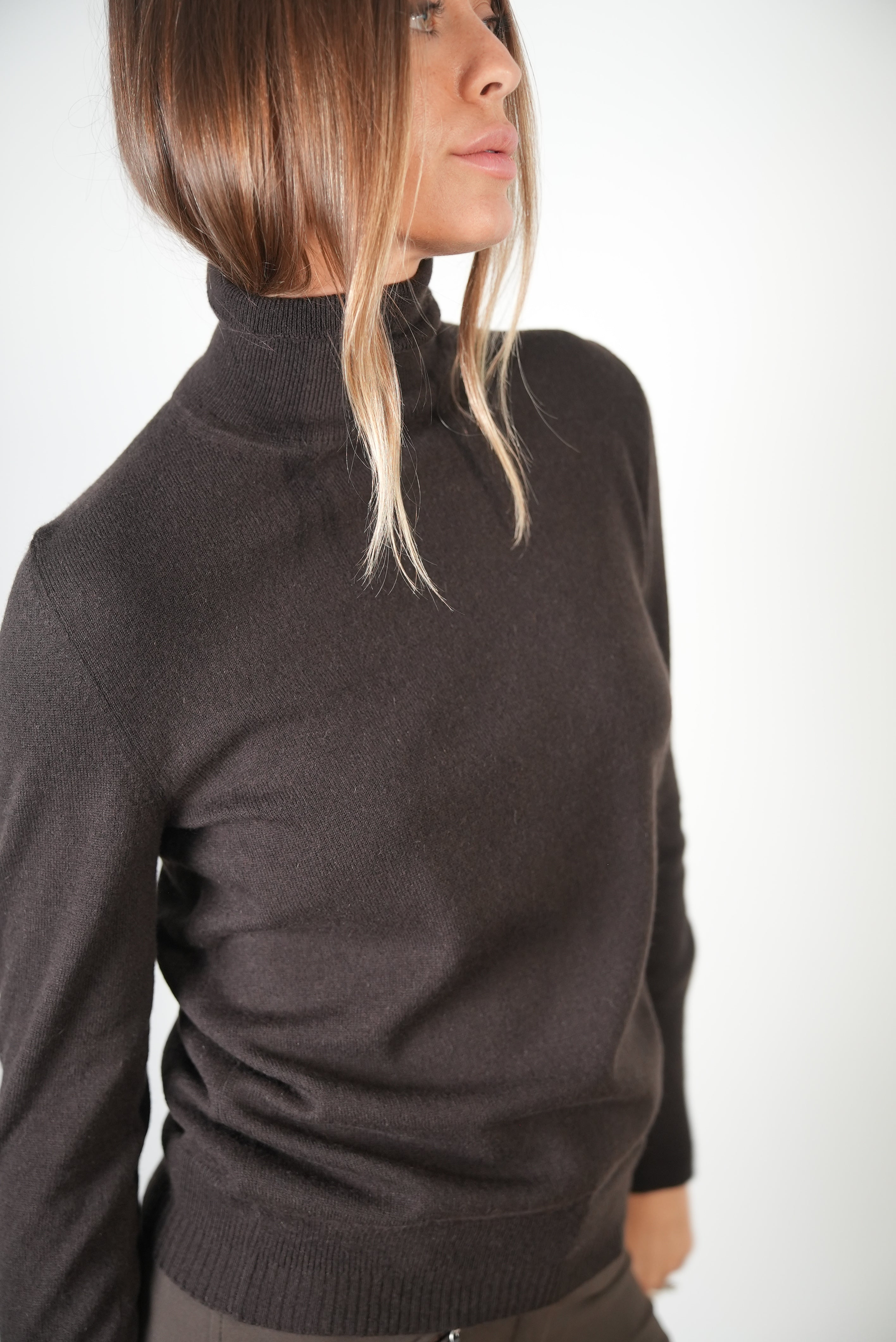 DF CASHMERE TURTLENECK - BROWN