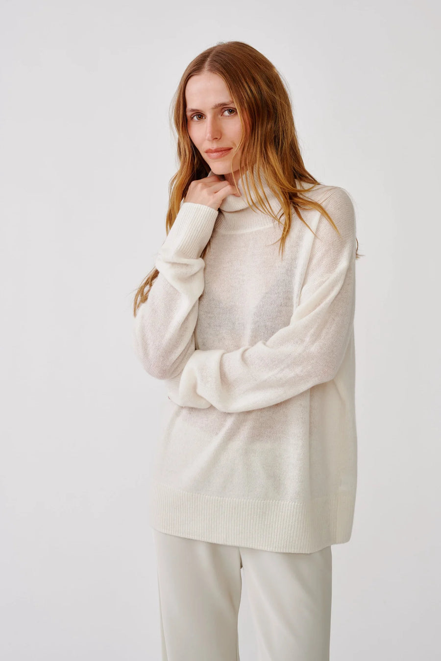 SABLYN FILOMENA SLOUCHY CASHMERE TURTLENECK - GARDENIA