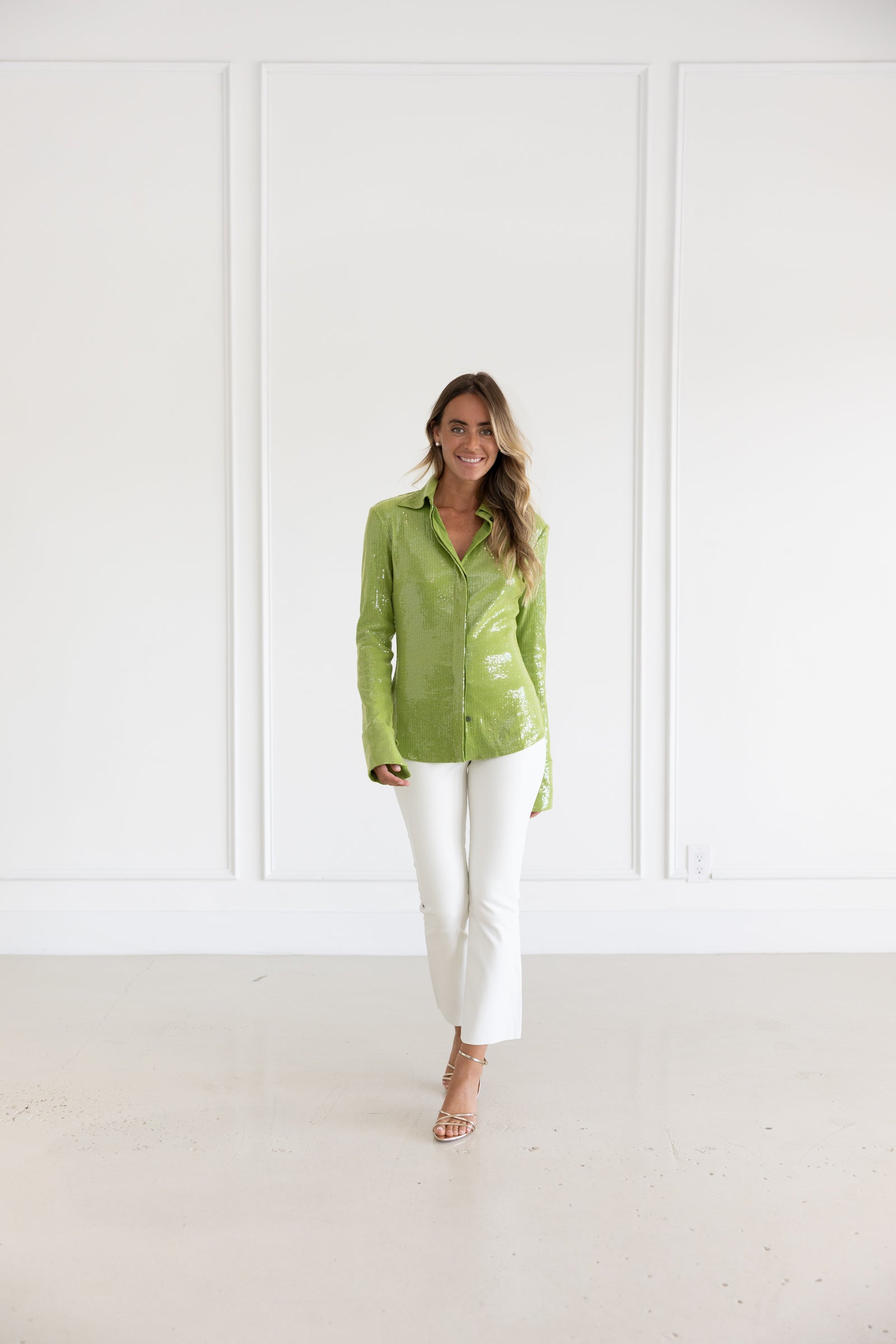 SPRWMN  # FLR015L  CROP FLARE WHITE